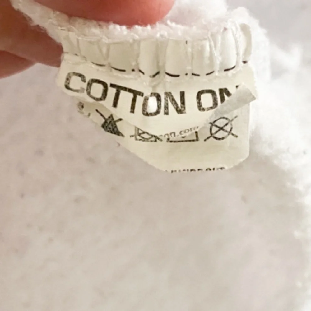 Cotton On white chill crop hoodie sweatshirt s